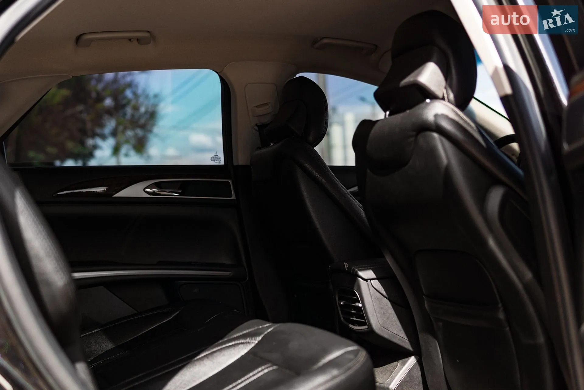 2015 Lincoln MKZ - мініатюра 12