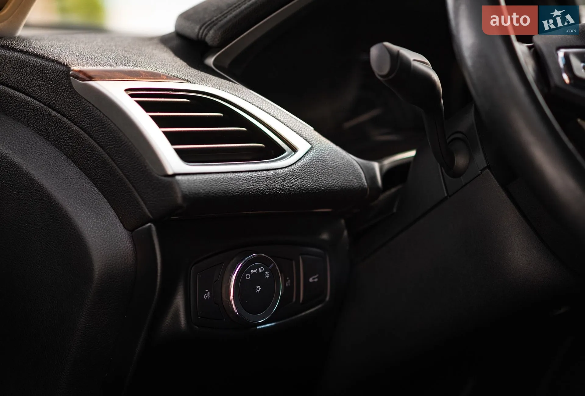 2015 Lincoln MKZ - мініатюра 16