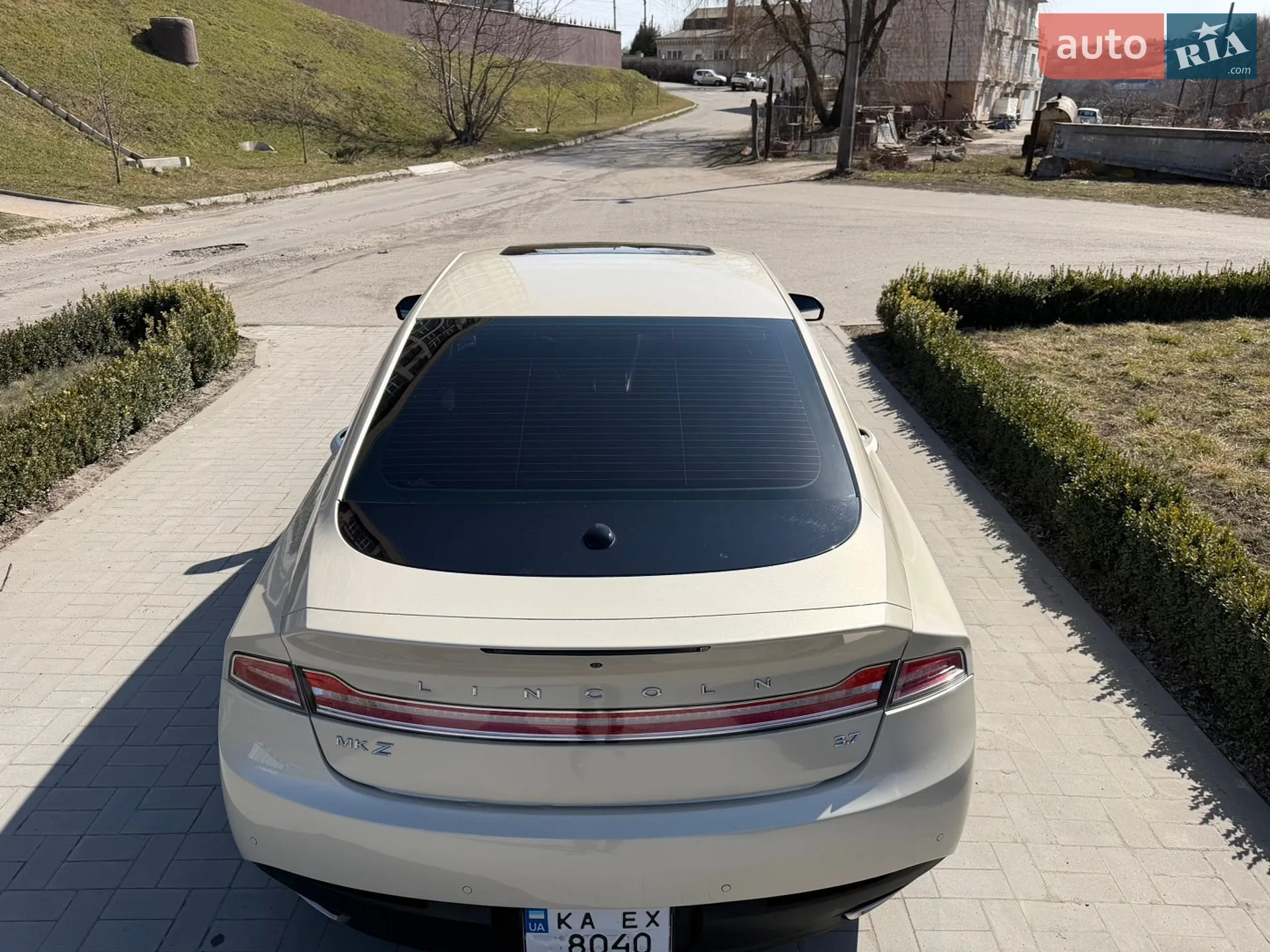 2016 Lincoln MKZ - мініатюра 9