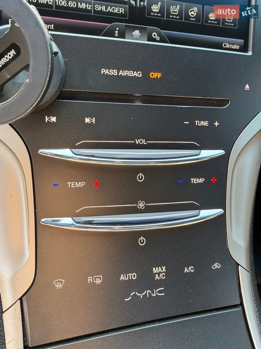 2016 Lincoln MKZ - мініатюра 54