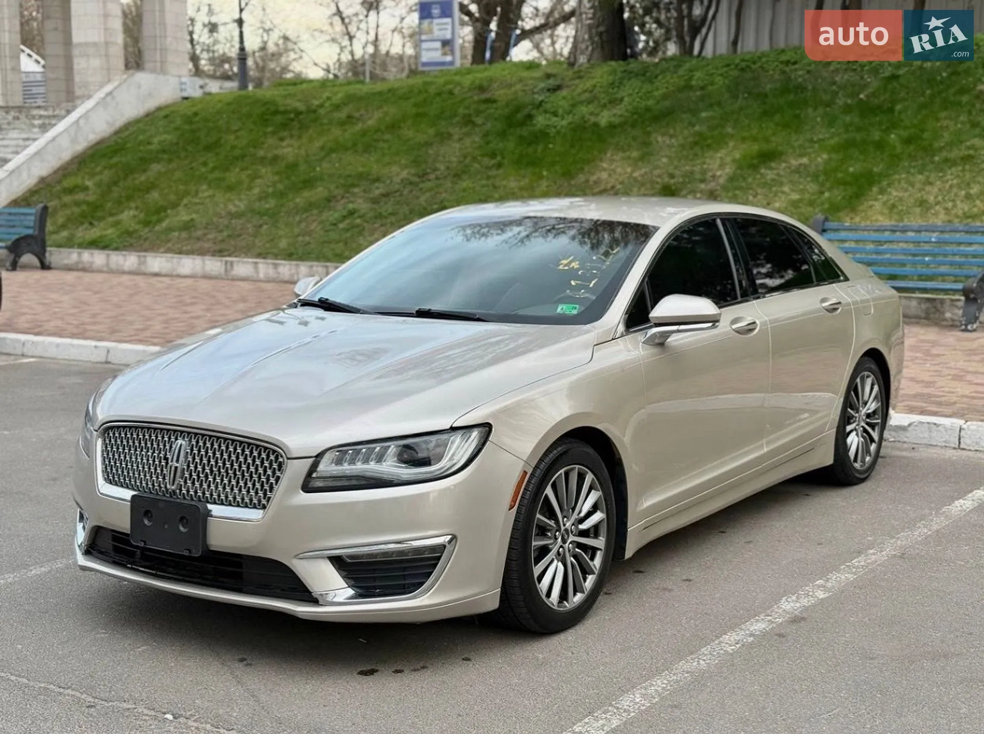 2016 Lincoln MKZ - мініатюра 4