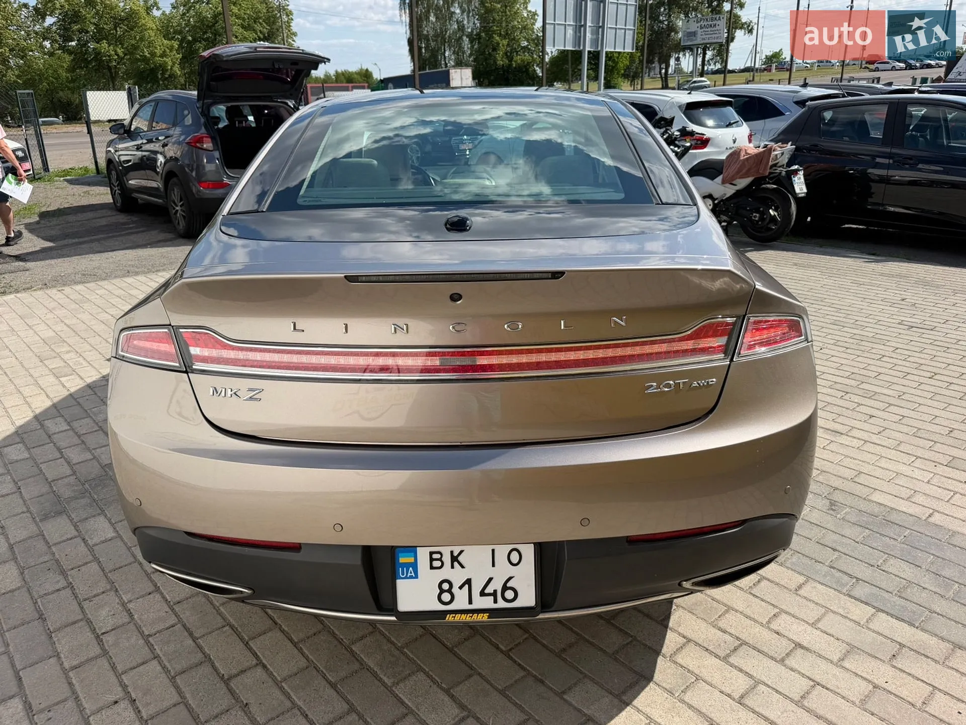 2020 Lincoln MKZ - мініатюра 8