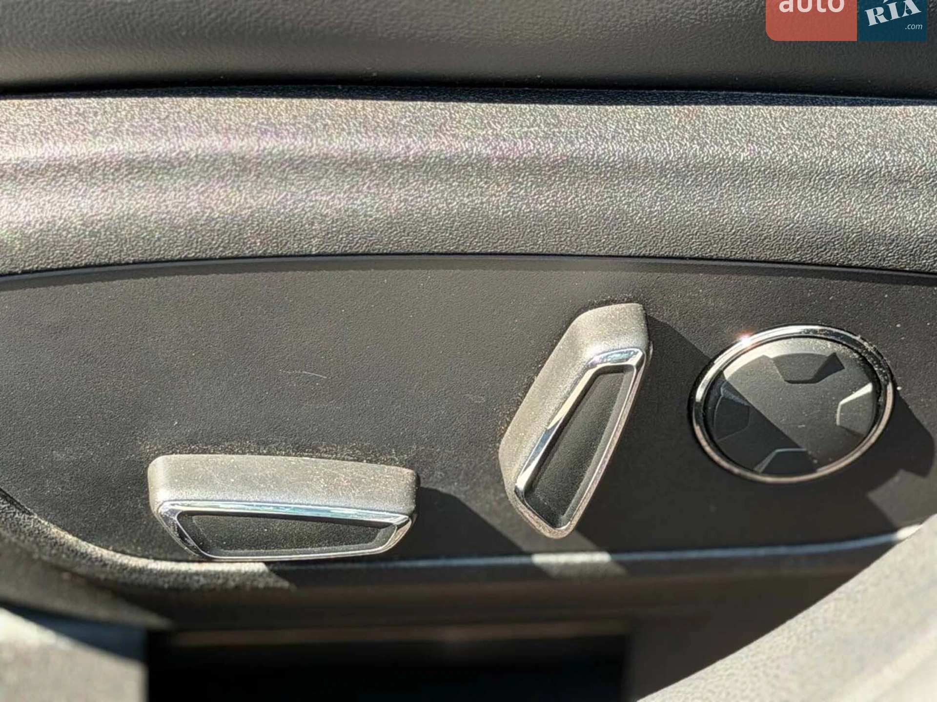 2020 Lincoln MKZ - мініатюра 31
