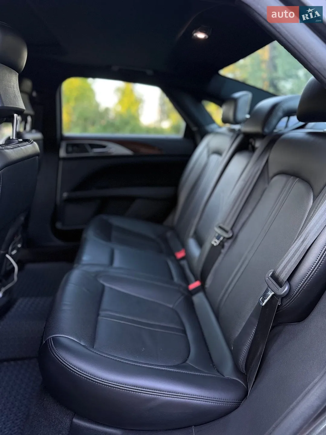 2019 Lincoln MKZ - мініатюра 20
