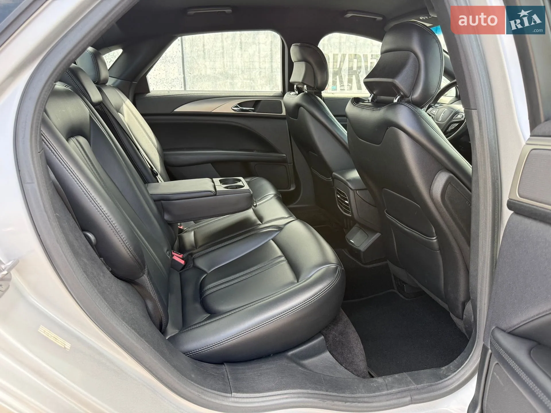 2016 Lincoln MKZ - мініатюра 37