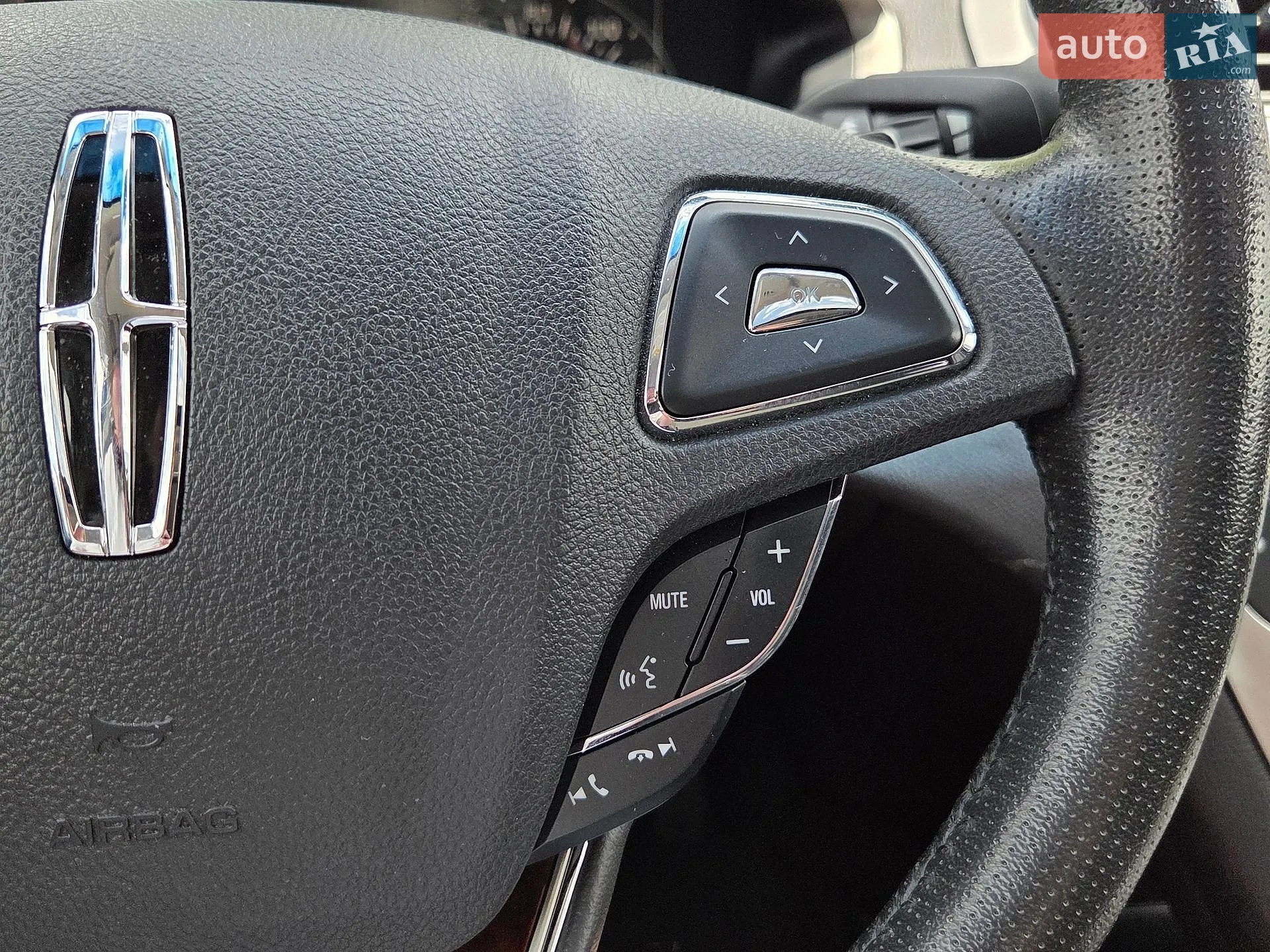 2013 Lincoln MKZ - мініатюра 41