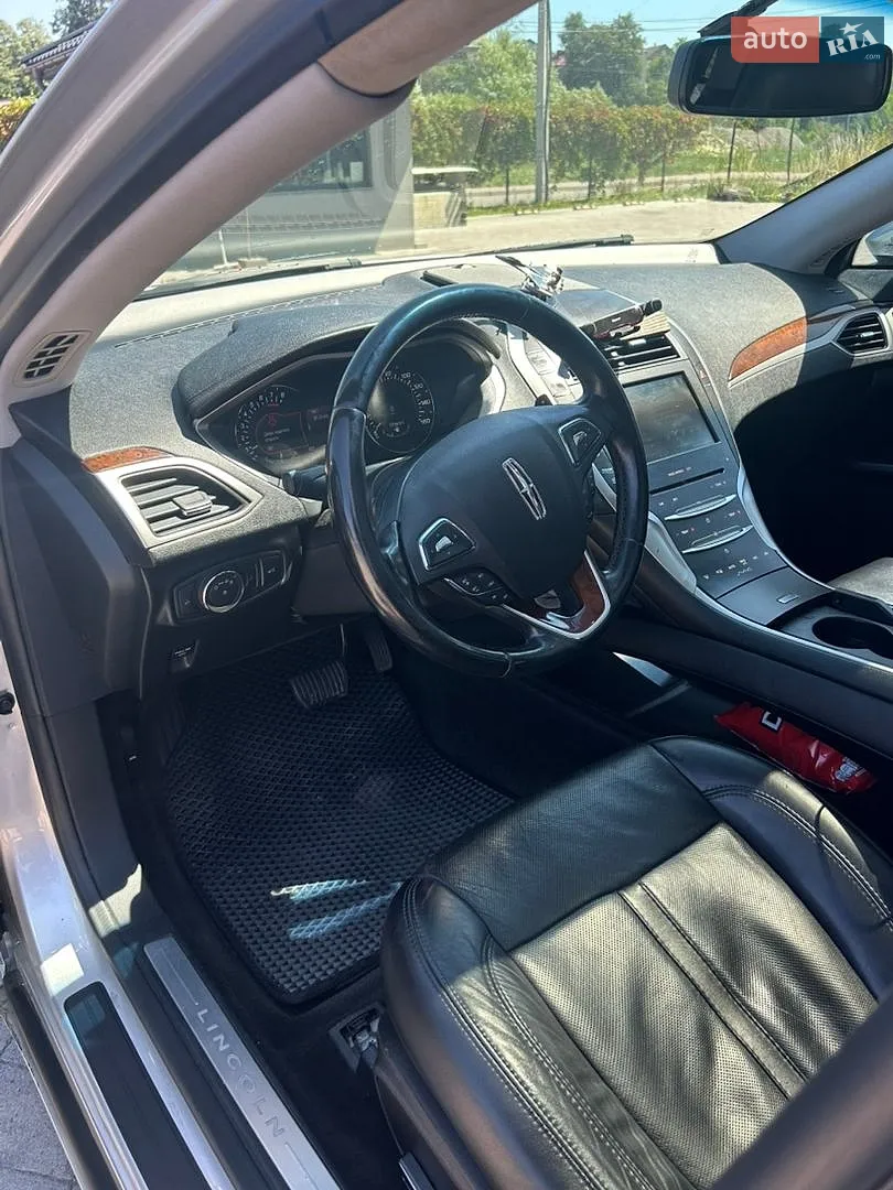 2016 Lincoln MKZ - мініатюра 9