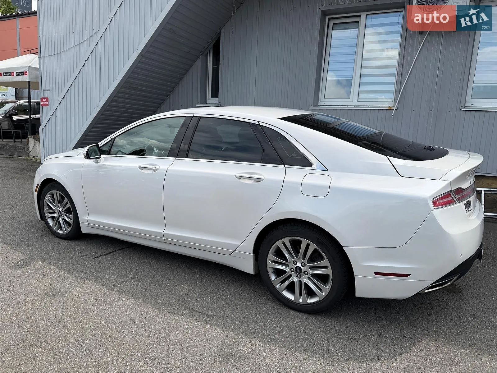 2014 Lincoln MKZ - мініатюра 8