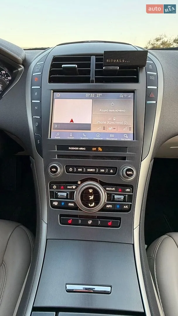 2018 Lincoln MKZ - мініатюра 14