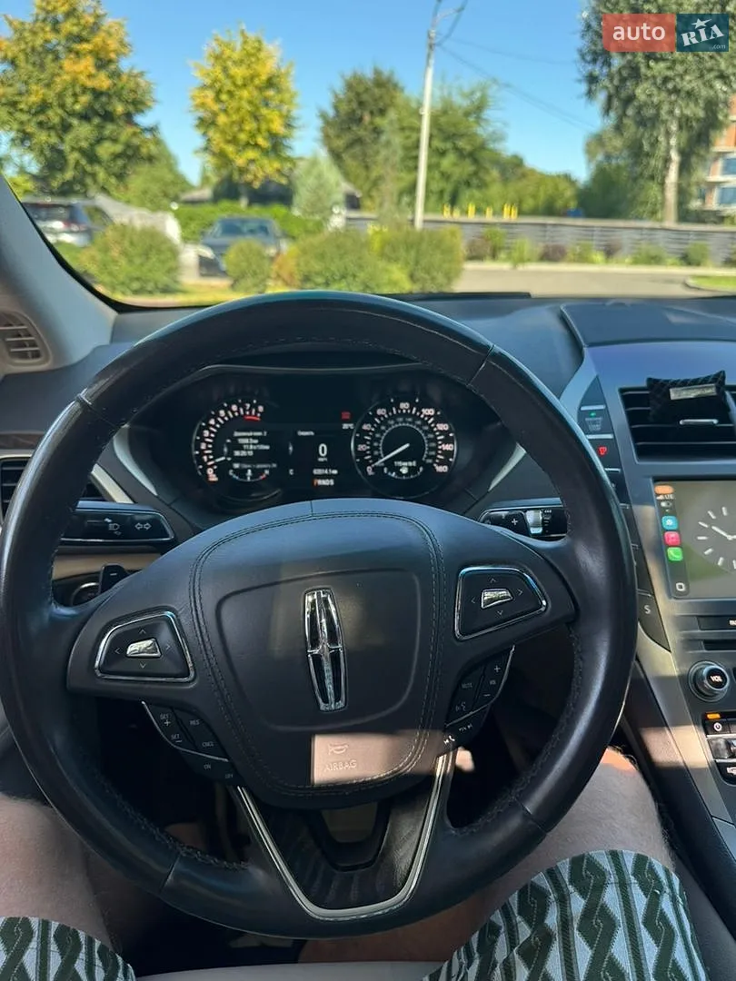 2016 Lincoln MKZ - мініатюра 12