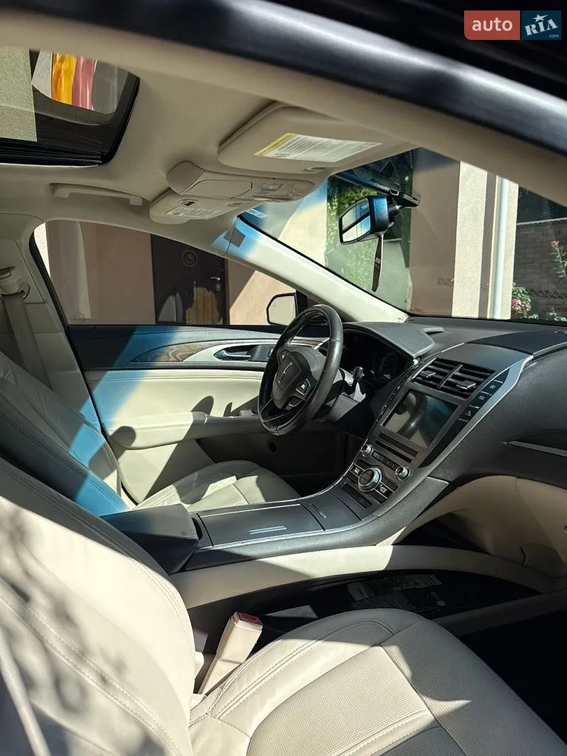 2017 Lincoln MKZ - мініатюра 14
