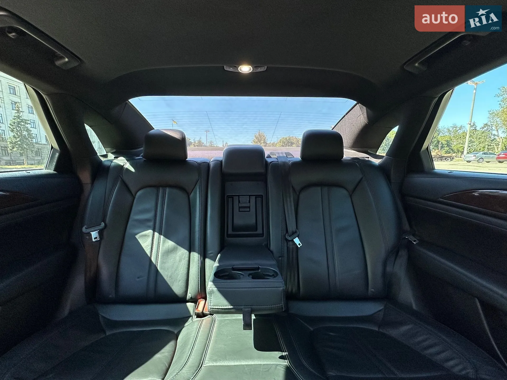2017 Lincoln MKZ - мініатюра 32