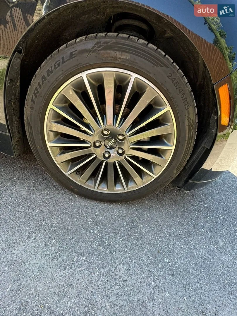 2015 Lincoln MKZ - мініатюра 27