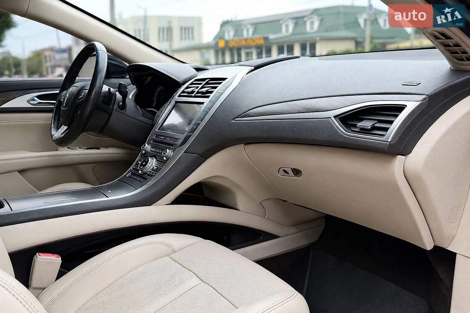 2018 Lincoln MKZ - мініатюра 17