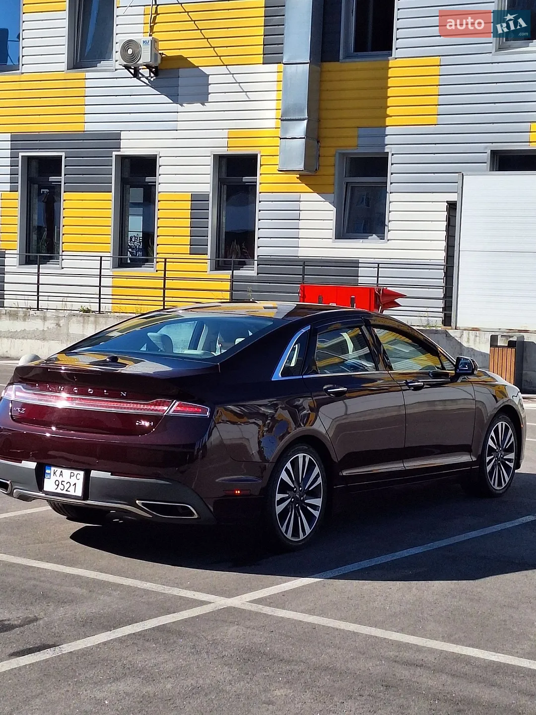 2016 Lincoln MKZ - мініатюра 10