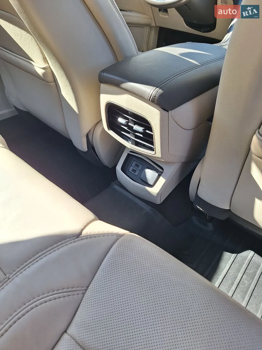2016 Lincoln MKZ - мініатюра 28