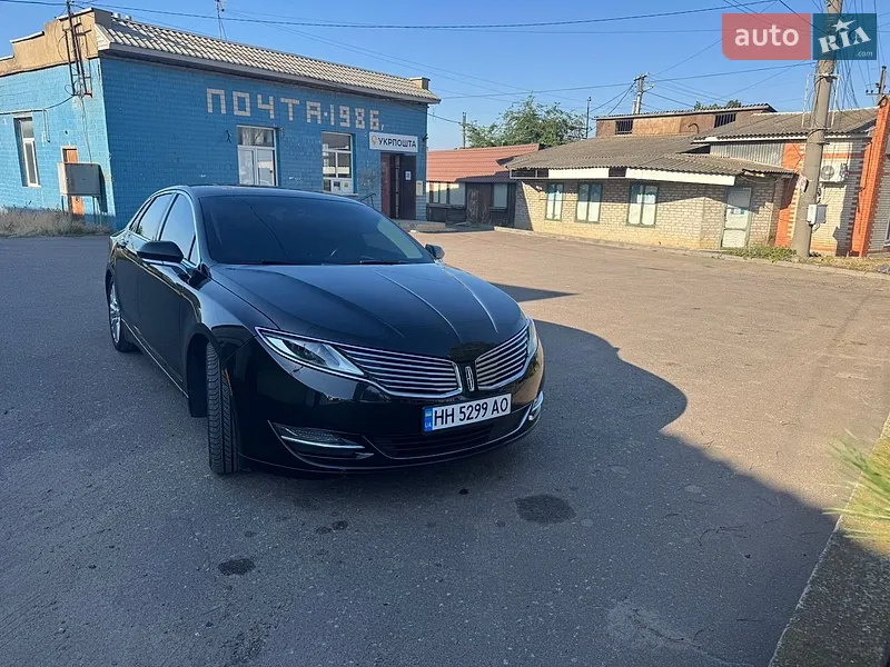 Lincoln MKZ 2014