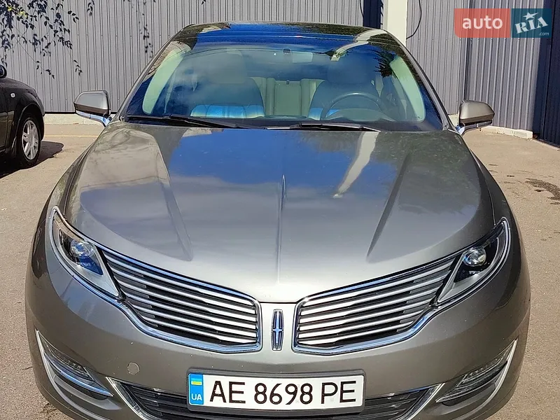 Lincoln MKZ 2015