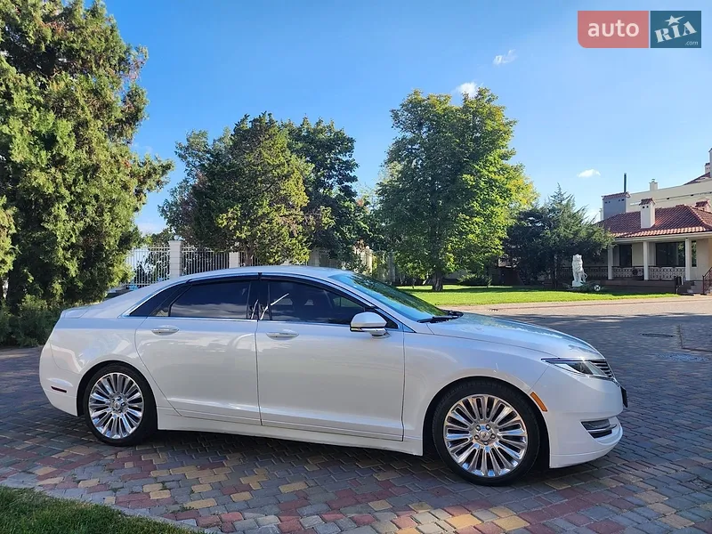 Lincoln MKZ