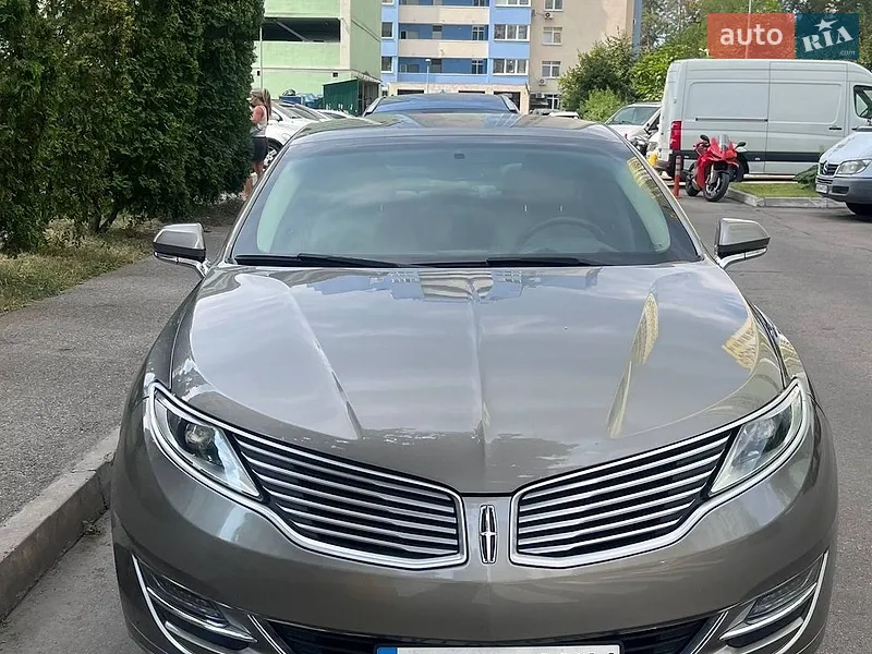 Lincoln MKZ