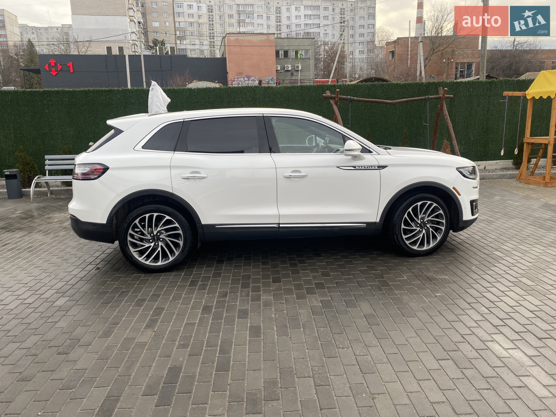 2020 Lincoln Nautilus - мініатюра 23