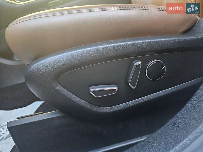 Внедорожник / Кроссовер Lincoln Nautilus 2022 в Львове фото 16 Внедорожник / Кроссовер Lincoln Nautilus 2022 в Львове