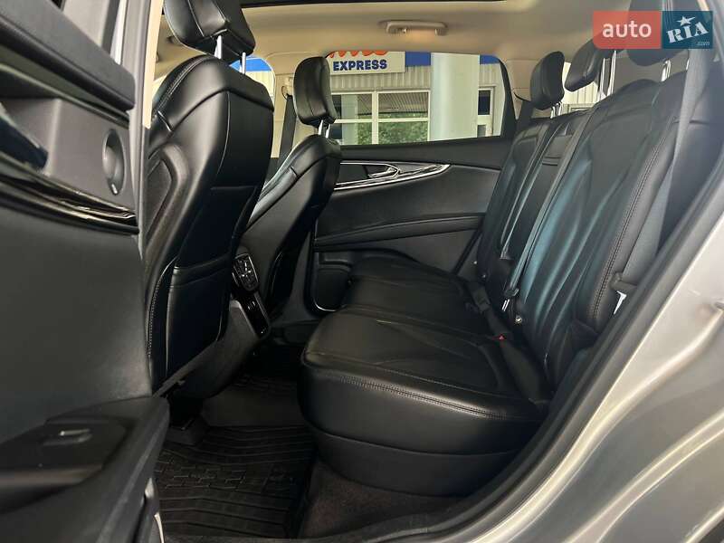 Внедорожник / Кроссовер Lincoln Nautilus 2021 в Николаеве