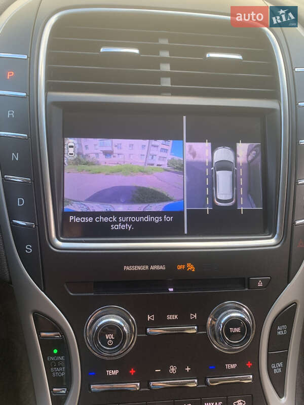 Позашляховик / Кросовер Lincoln Nautilus 2020 в Зміїві