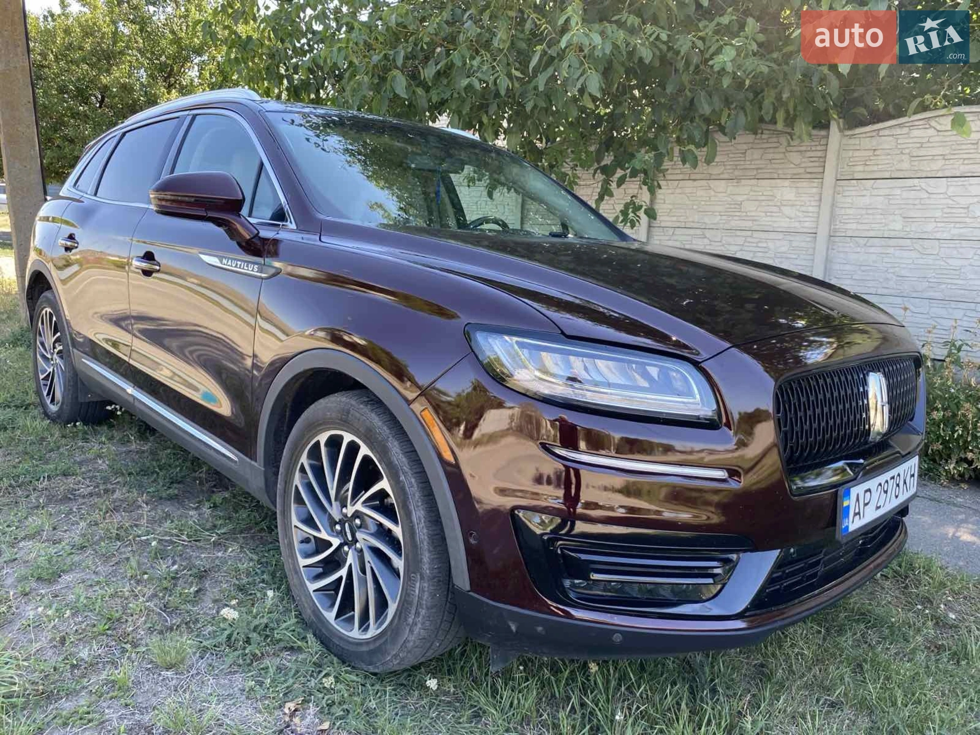 2019 Lincoln Nautilus - мініатюра 3