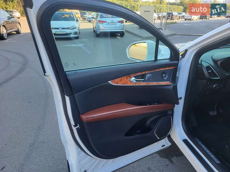 Внедорожник / Кроссовер Lincoln Nautilus 2019 в Киеве