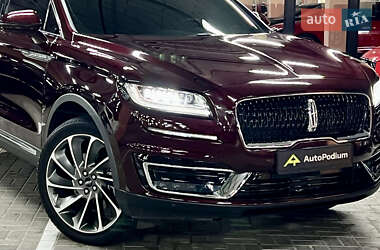 Внедорожник / Кроссовер Lincoln Nautilus 2020 в 
