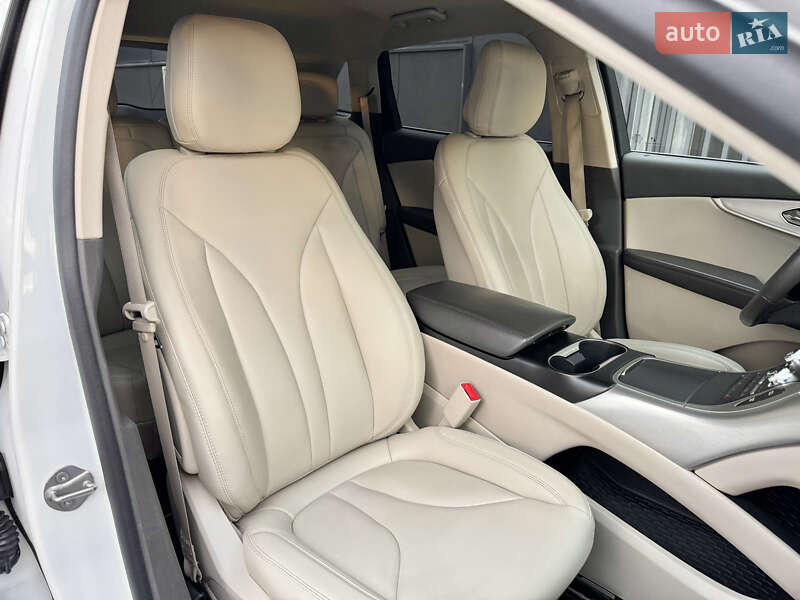 Внедорожник / Кроссовер Lincoln Nautilus 2020 в Киеве фото 30 Внедорожник / Кроссовер Lincoln Nautilus 2020 в Киеве