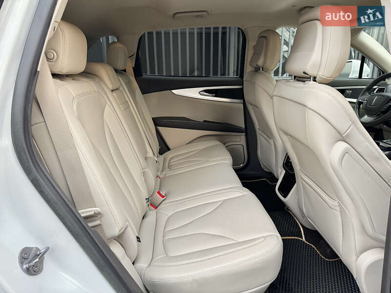 Внедорожник / Кроссовер Lincoln Nautilus 2020 в Киеве фото 33 Внедорожник / Кроссовер Lincoln Nautilus 2020 в Киеве