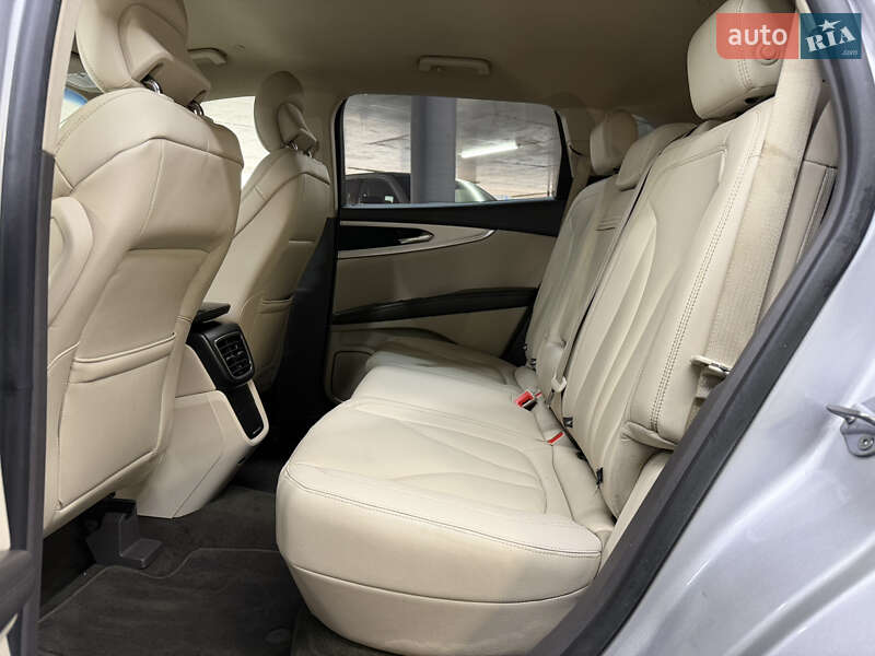 Внедорожник / Кроссовер Lincoln Nautilus 2019 в Одессе фото 24 Внедорожник / Кроссовер Lincoln Nautilus 2019 в Одессе
