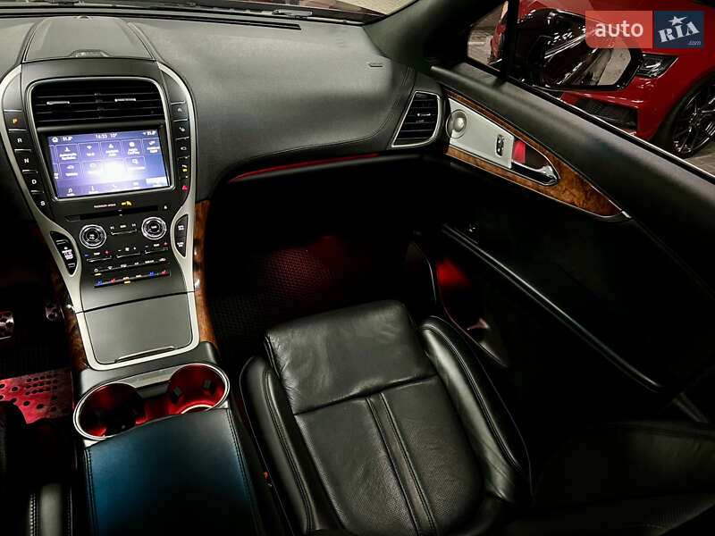 Позашляховик / Кросовер Lincoln Nautilus 2020 в Києві