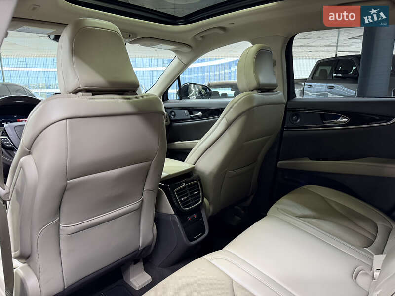 Позашляховик / Кросовер Lincoln Nautilus 2021 в Одесі фото 23 Позашляховик / Кросовер Lincoln Nautilus 2021 в Одесі