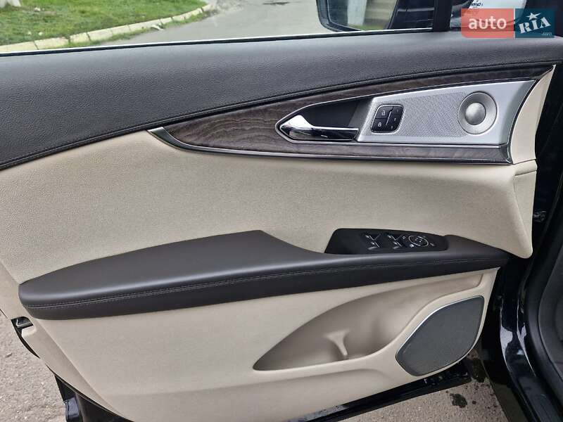 Внедорожник / Кроссовер Lincoln Nautilus 2020 в Николаеве