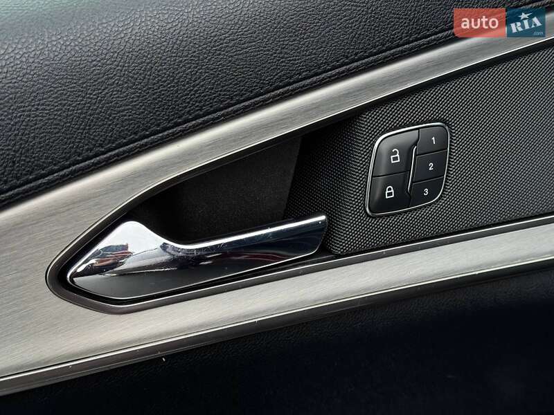 Внедорожник / Кроссовер Lincoln Nautilus 2019 в Ровно