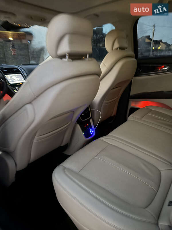 Внедорожник / Кроссовер Lincoln Nautilus 2020 в Виннице