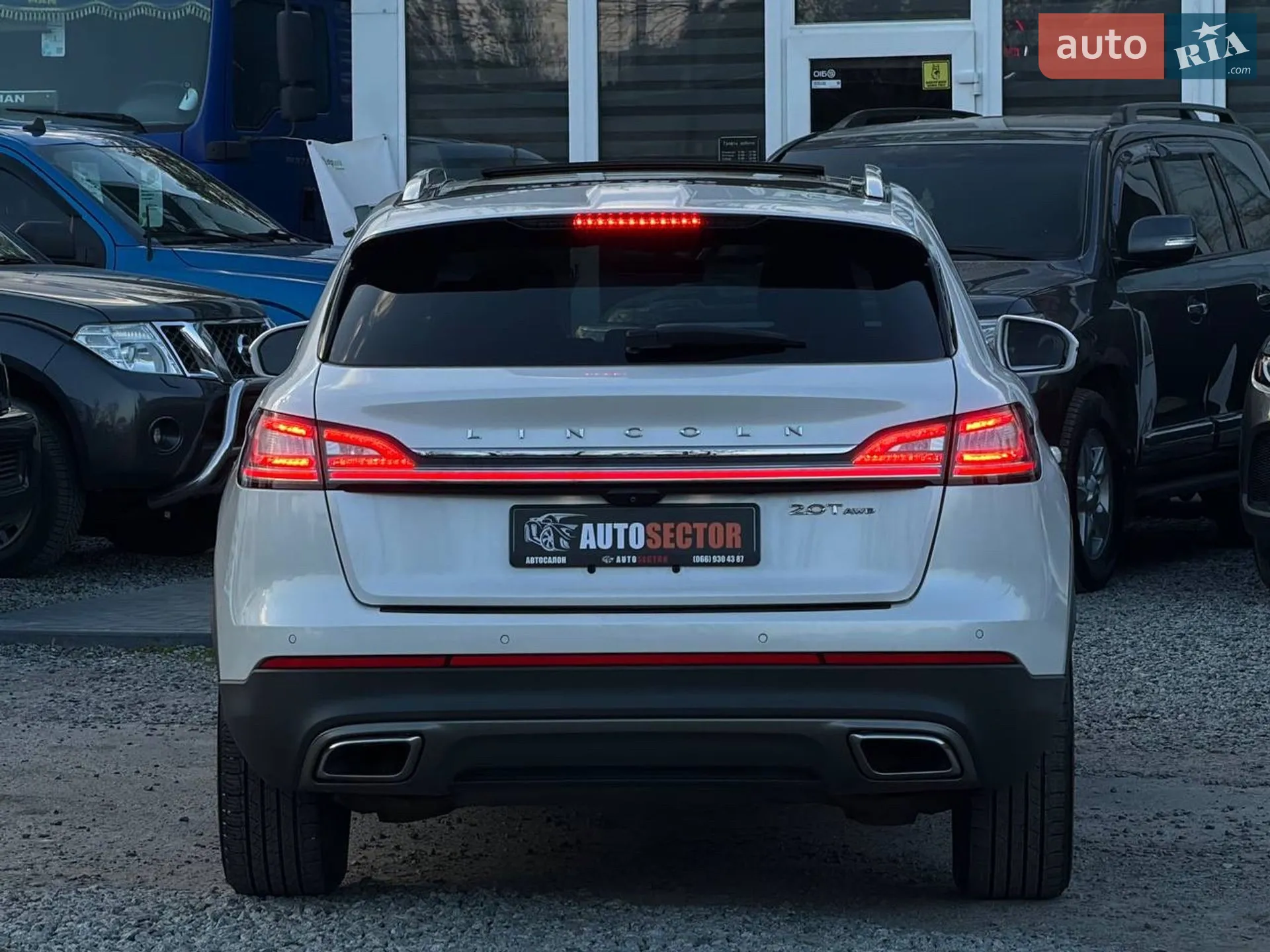 2019 Lincoln Nautilus - мініатюра 12