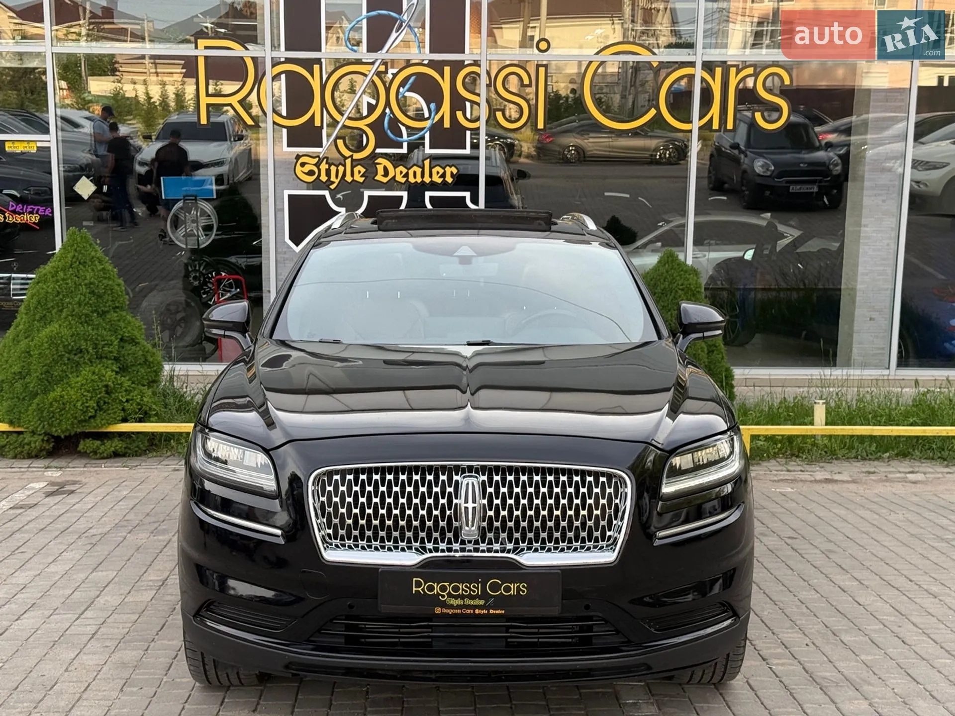 2022 Lincoln Nautilus - мініатюра 2