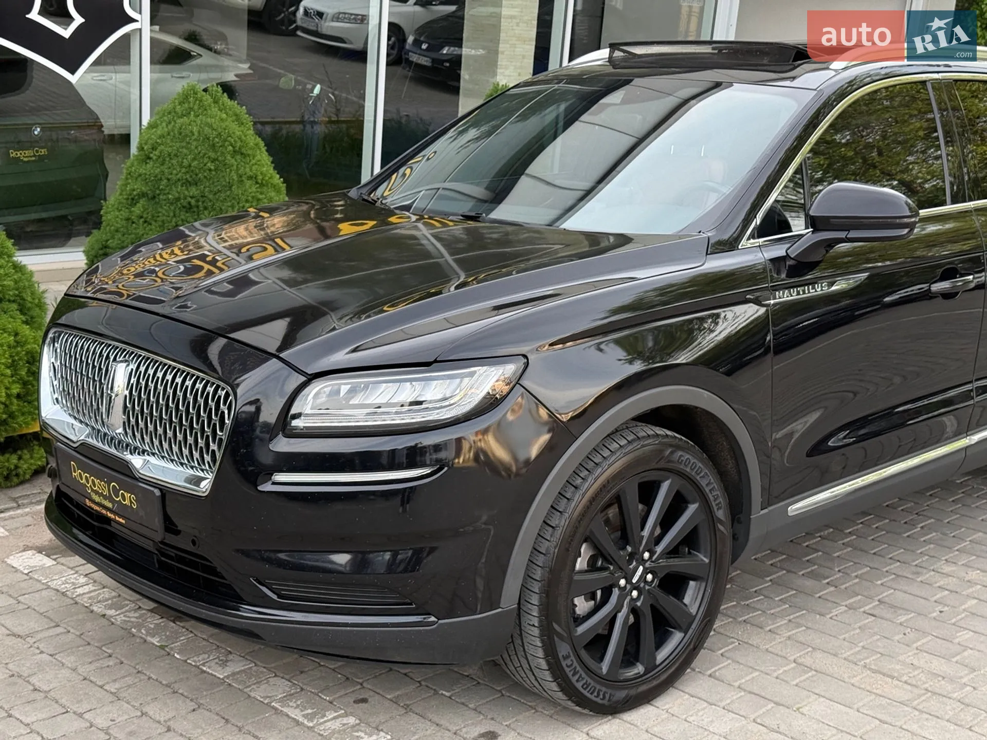 2022 Lincoln Nautilus - мініатюра 8