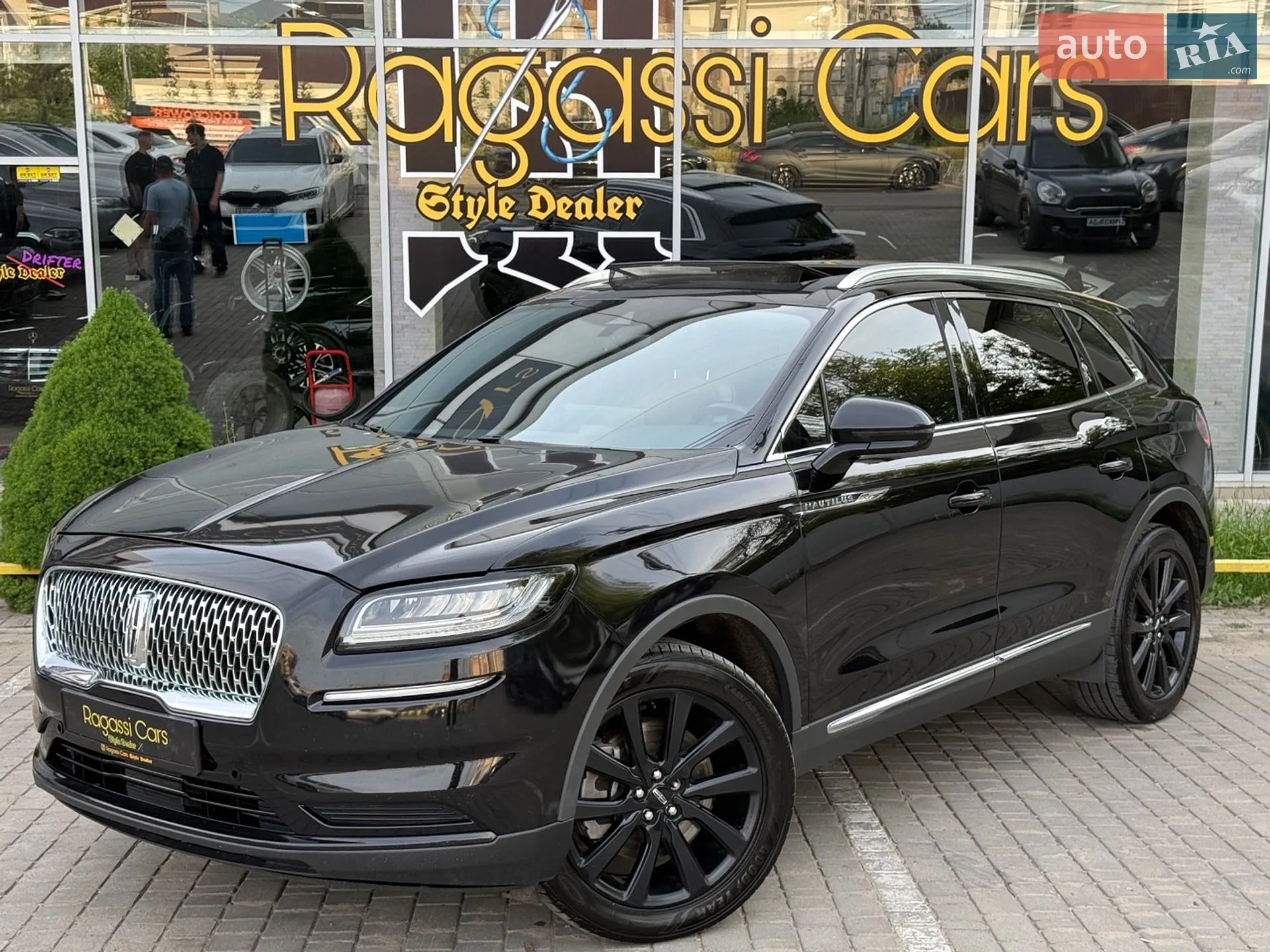 2022 Lincoln Nautilus - мініатюра 3