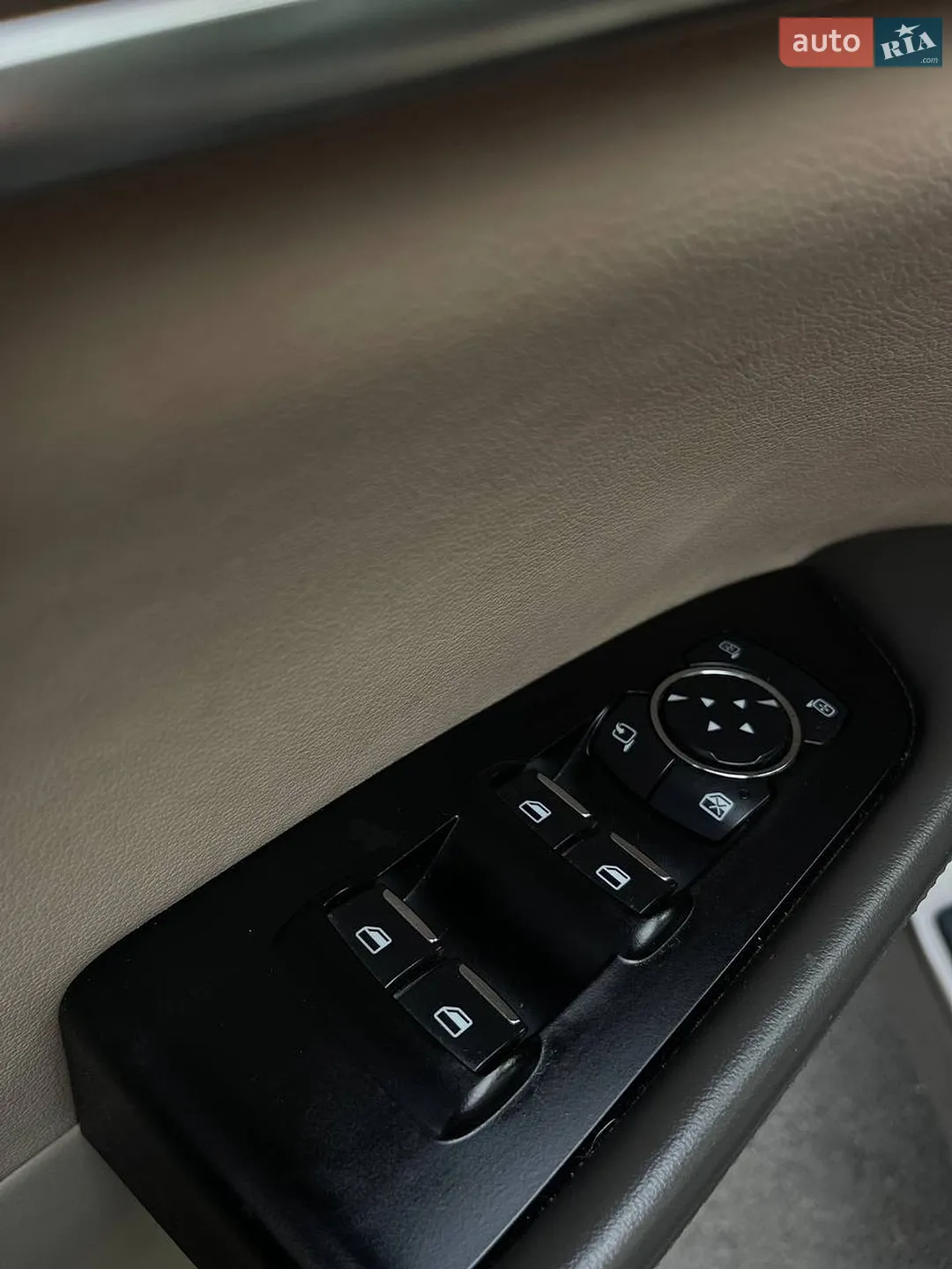 2020 Lincoln Nautilus - мініатюра 28