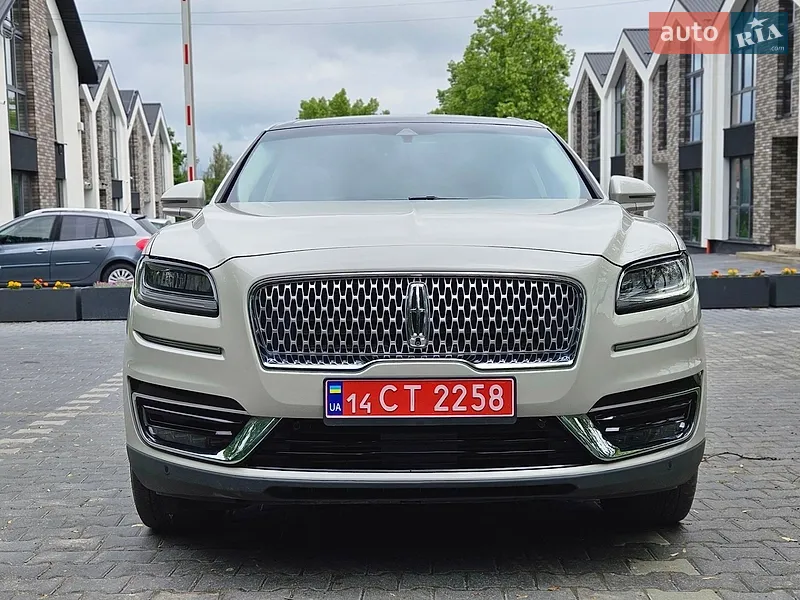 Lincoln Nautilus 2019