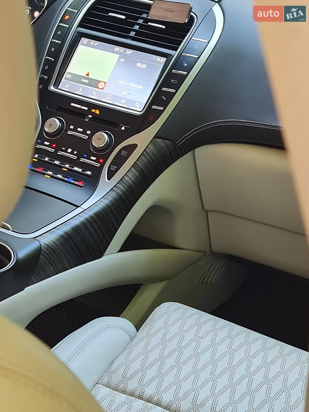 2019 Lincoln Nautilus - мініатюра 18