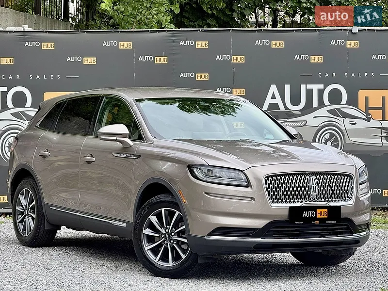 Lincoln Nautilus 2021
