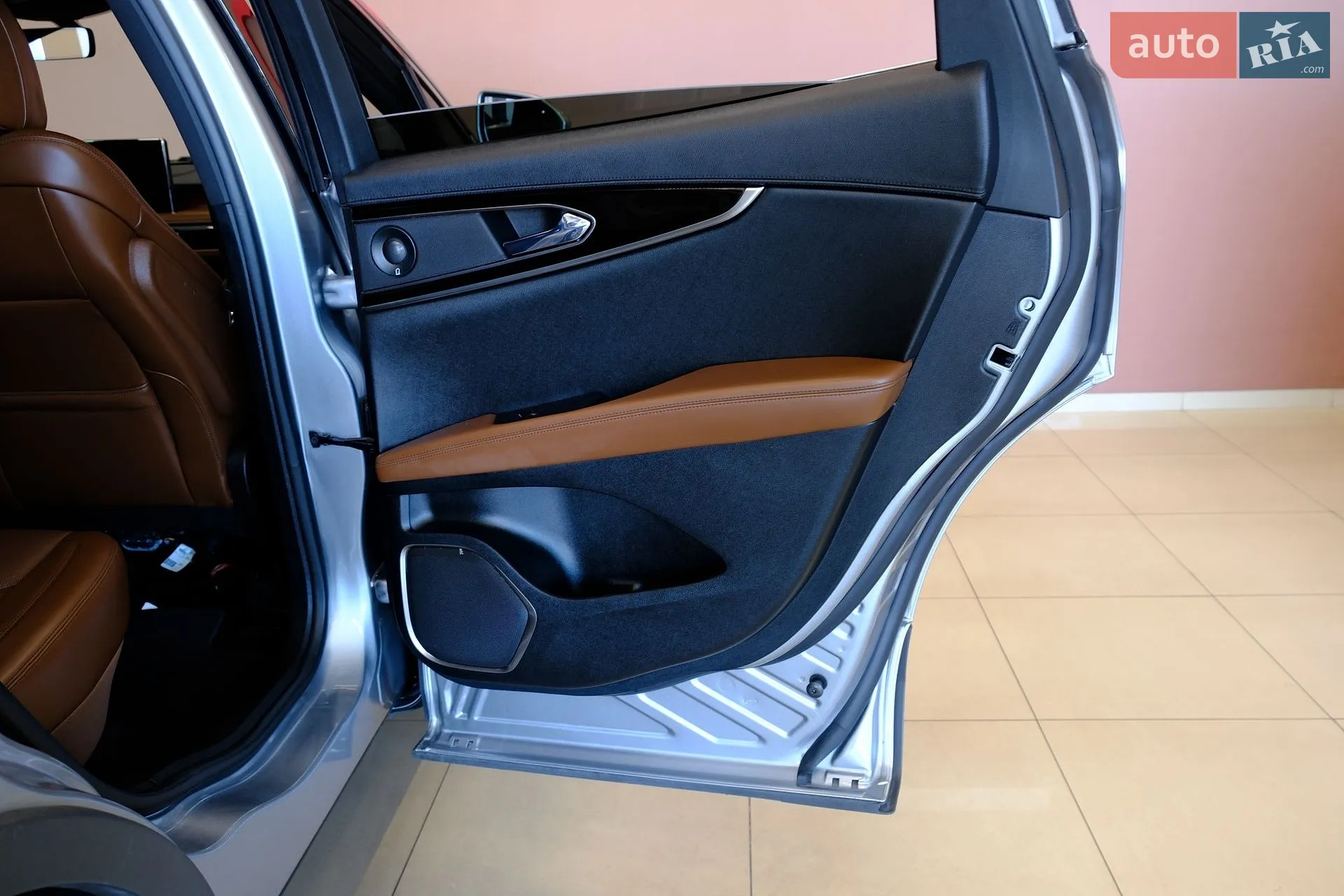2022 Lincoln Nautilus - мініатюра 35