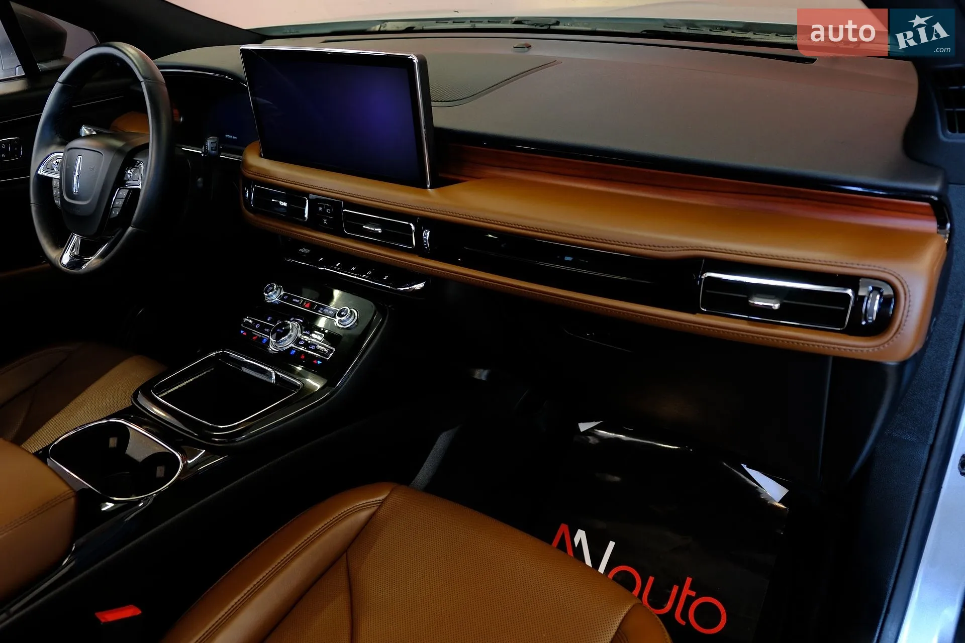 2022 Lincoln Nautilus - мініатюра 37