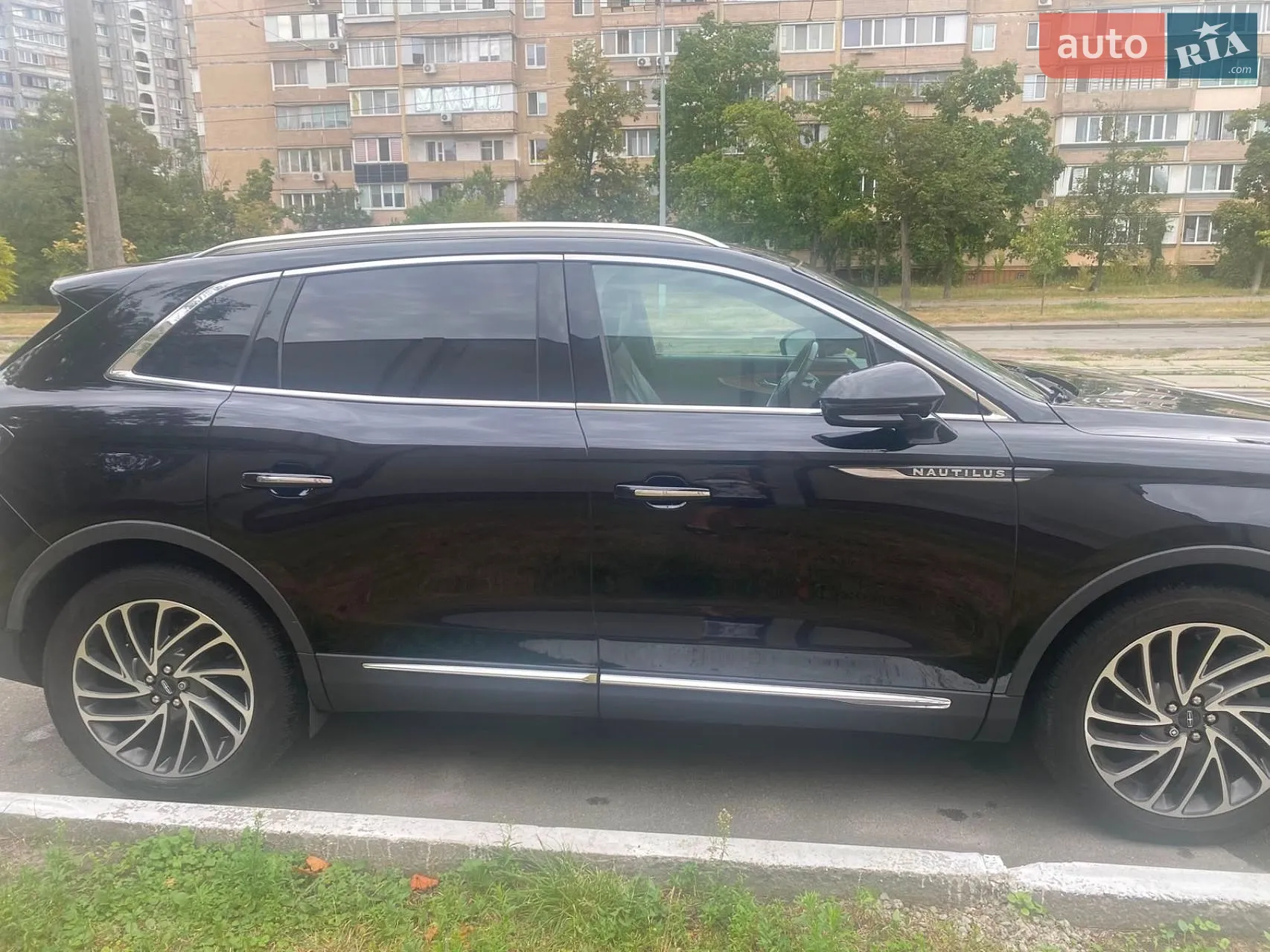 2020 Lincoln Nautilus - мініатюра 4